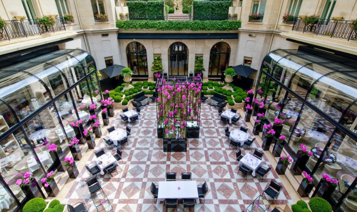 Four Seasons Hotel George V Paris