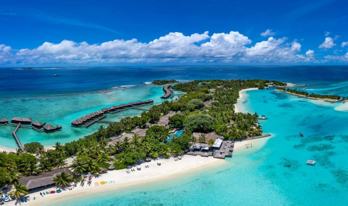 Sheraton Maldives Full Moon Resort Spa