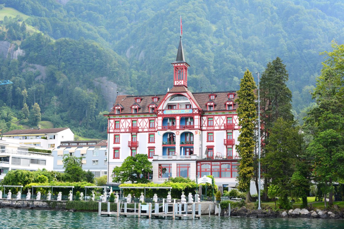 hotels de luxe suisse