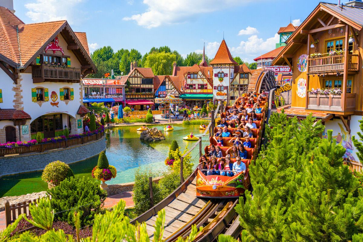 Voici Les 10 Plus Beaux Parcs D attractions En France Visiter En Voici Les 10 Plus Beaux Parcs D attractions En France Visiter En