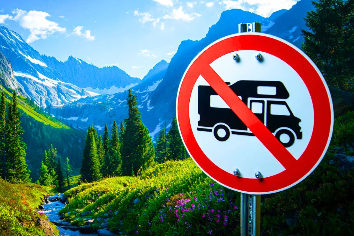 Camping car interdit