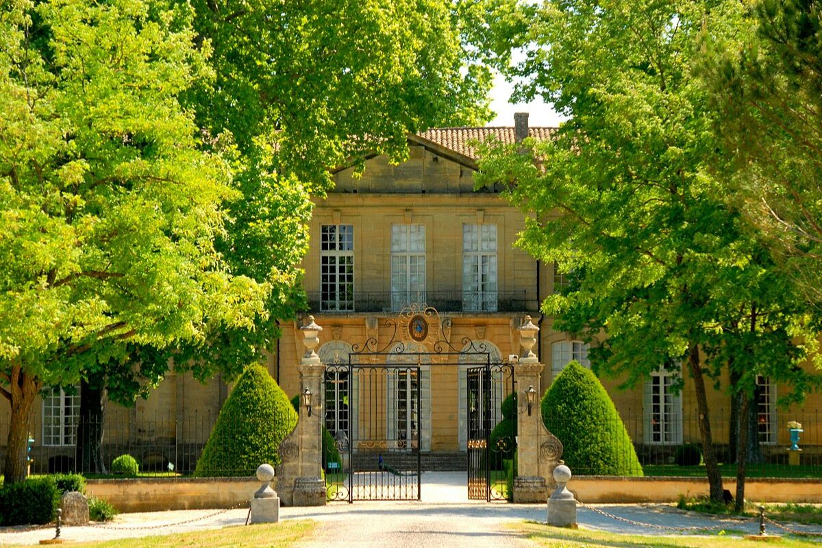 Château de Sauvan Château de Sauvan