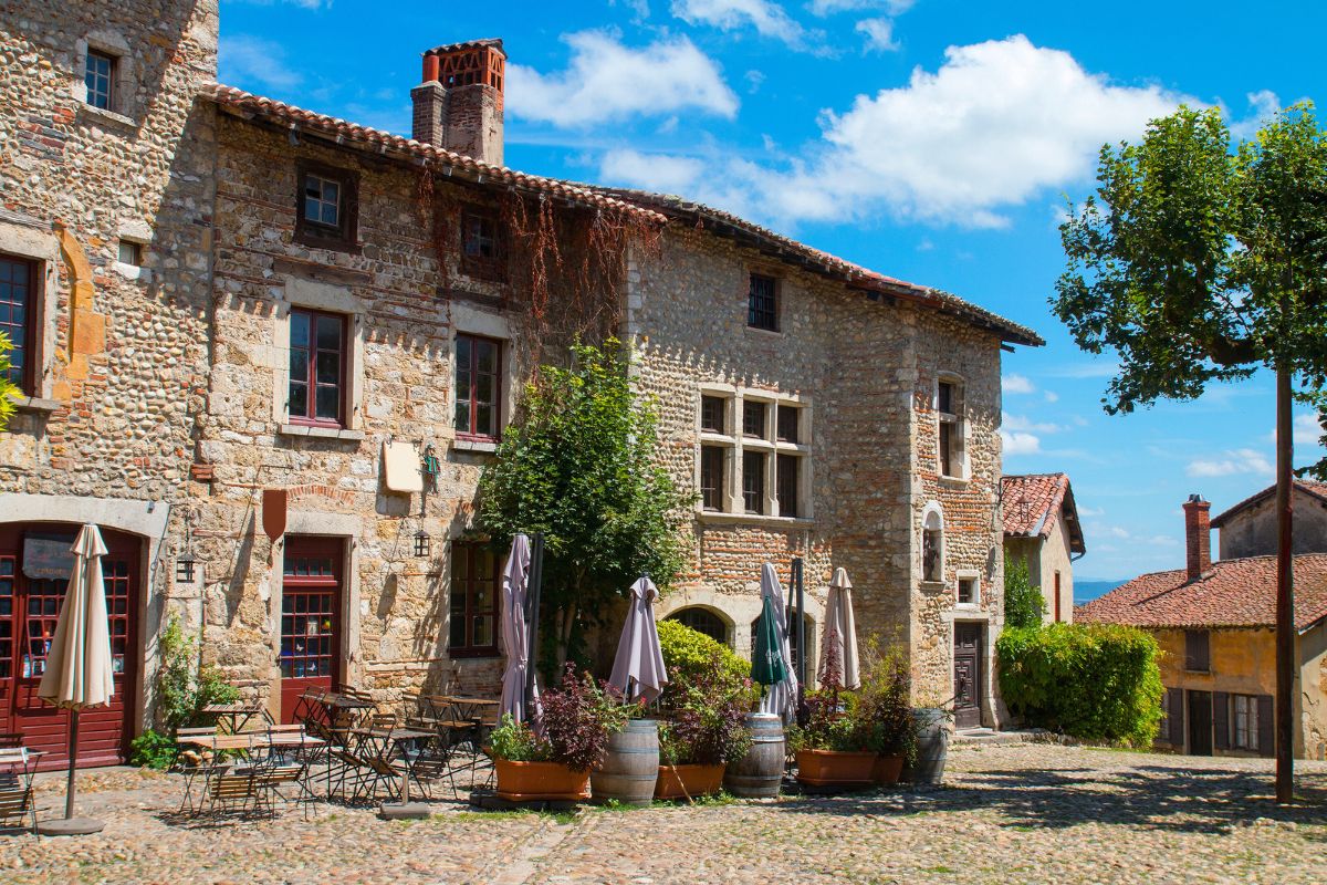 Pérouges