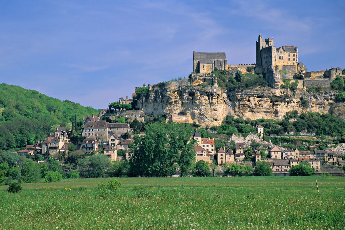 Château de Beynac‑et‑Cazenac Château de Beynac‑et‑Cazenac