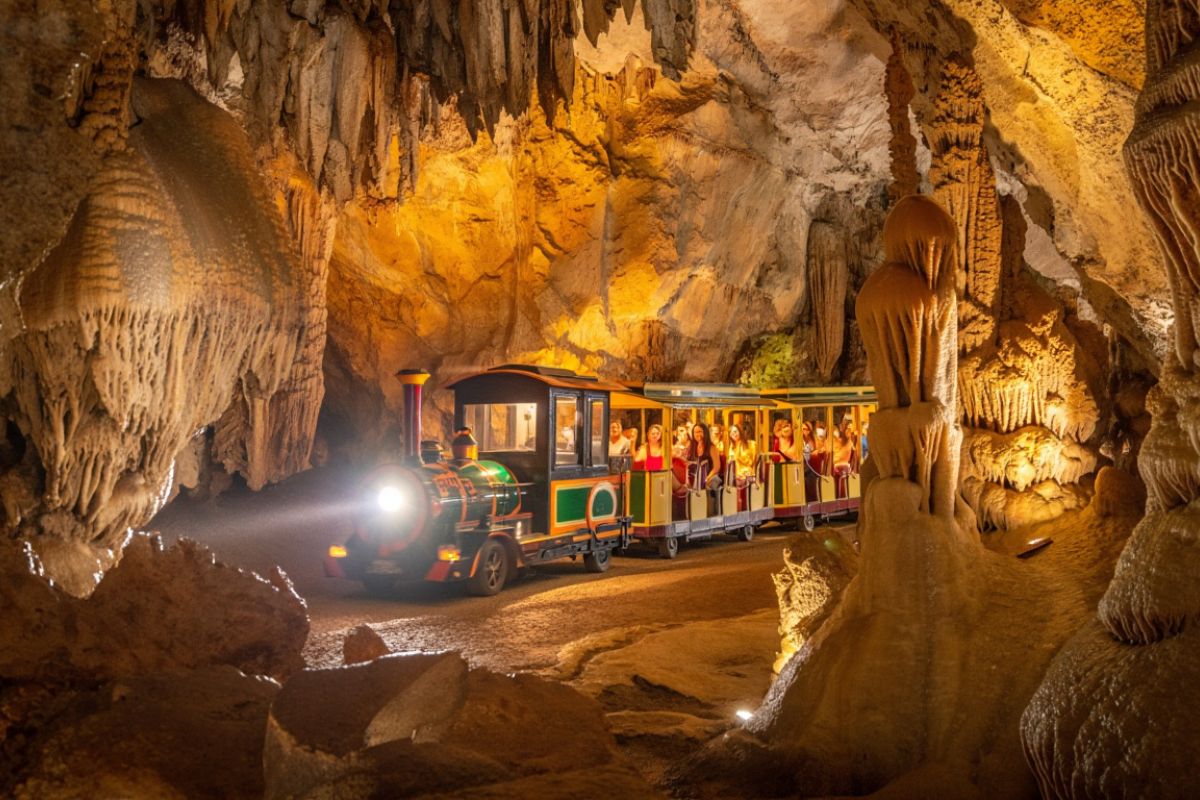 Grottes de Lacave