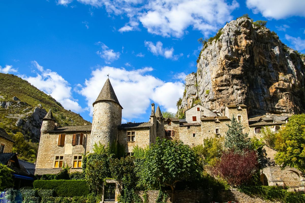 Saint Chély du Tarn village