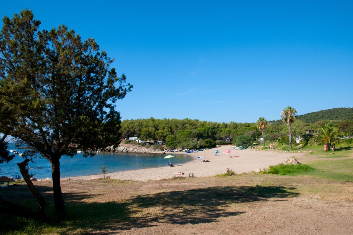 plage secrete corse